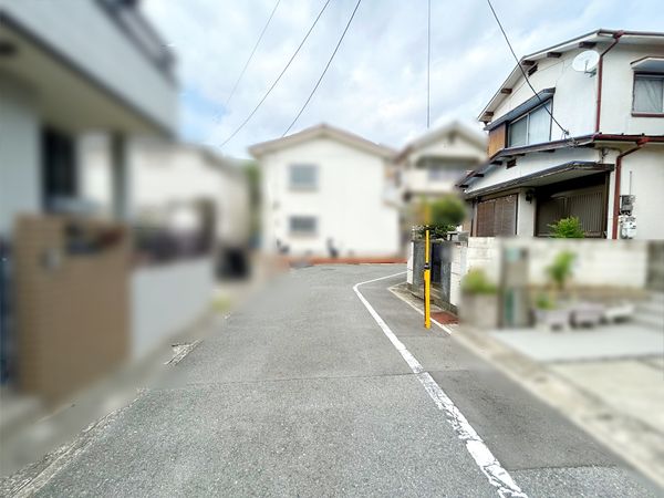 前面道路含む外観