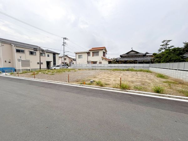 沢良宜浜一丁目 土地 前面道路含む外観 前面道路含む外観