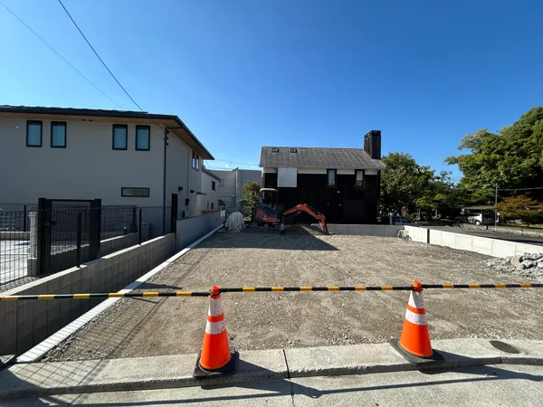 JR東海道本線「総持寺」駅　徒歩8分の立地です。