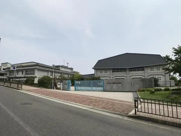 徒歩1分。