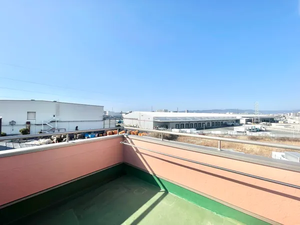 ルーフバルコニー