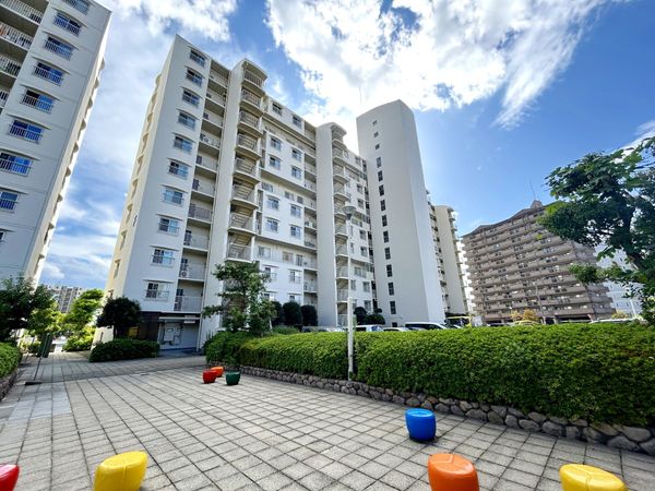 南茨木ハイタウン美沢 F棟 外観 南茨木ハイタウン美沢 F棟 外観