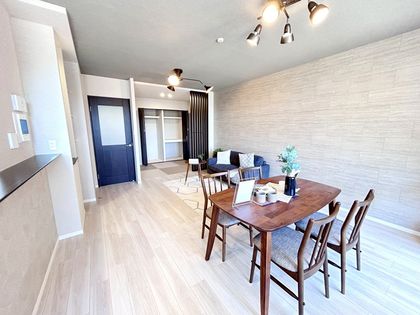 クレアシティ茨木舟木町 リビング