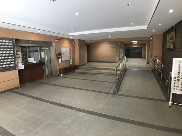 ローレルハイツ茨木総持寺 第1号棟 エントランス エントランス