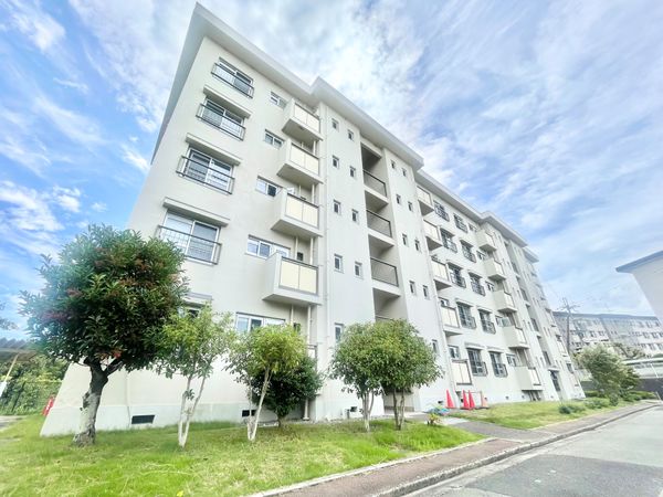茨木郡山住宅 A-12棟 外観 茨木郡山住宅 A-12棟 外観