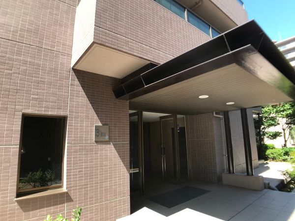 ジオ茨木学園町 3番館 エントランス エントランス