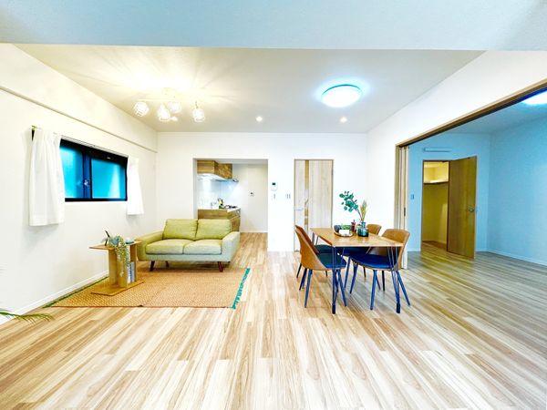 茨木南春日丘プライムタウン B棟 リビング 茨木南春日丘プライムタウン B棟 リビング