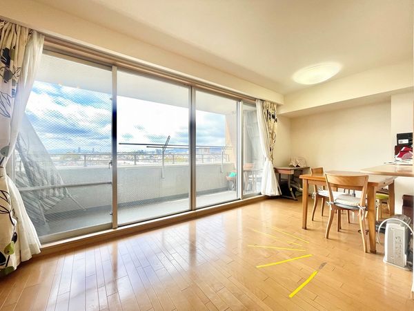 ステイツ茨木グランプレイス リビング