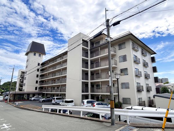 春日丘グリーンハイツ A棟 外観 春日丘グリーンハイツ A棟 外観