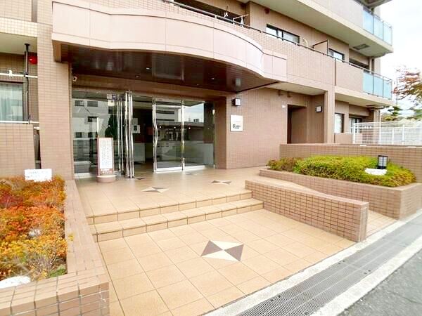 茨木園田町ガーデンハウス エントランス 茨木園田町ガーデンハウス エントランス
