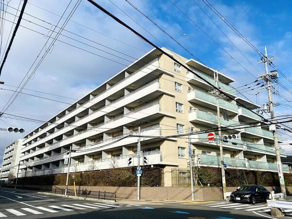 Brillia茨木下中条 外観