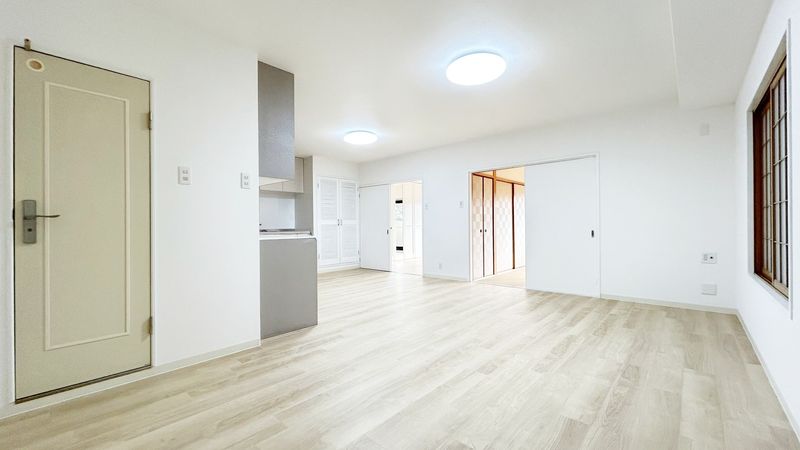 南茨木駅前ハイタウン A棟 リビング