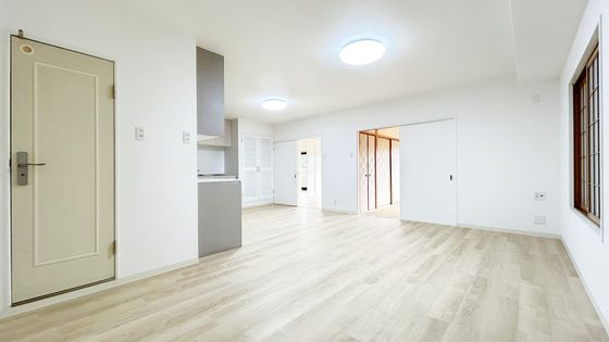 南茨木駅前ハイタウン A棟 リビング