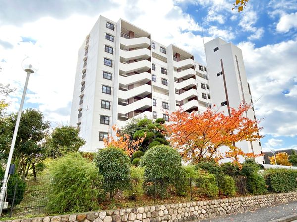 南茨木駅前ハイタウン A棟 外観 南茨木駅前ハイタウン A棟 外観