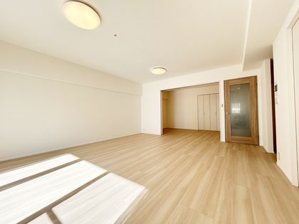 ジオ彩都みなみ坂 3番館 リビング