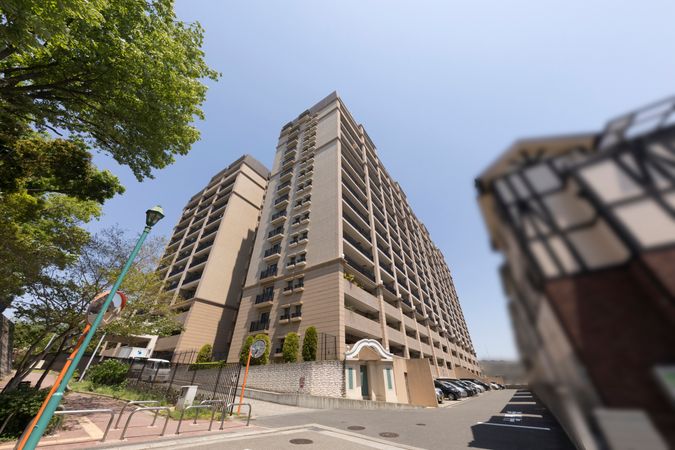 ルナコート千里丘の街 外観