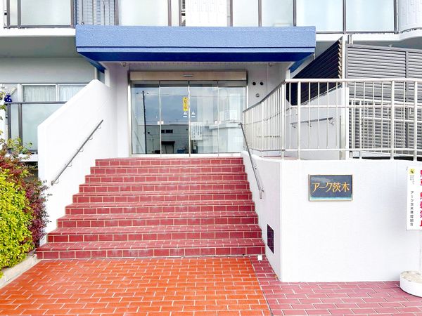 アーク茨木 エントランス