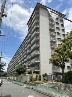 ローレルハイツ茨木総持寺 第1号棟 外観