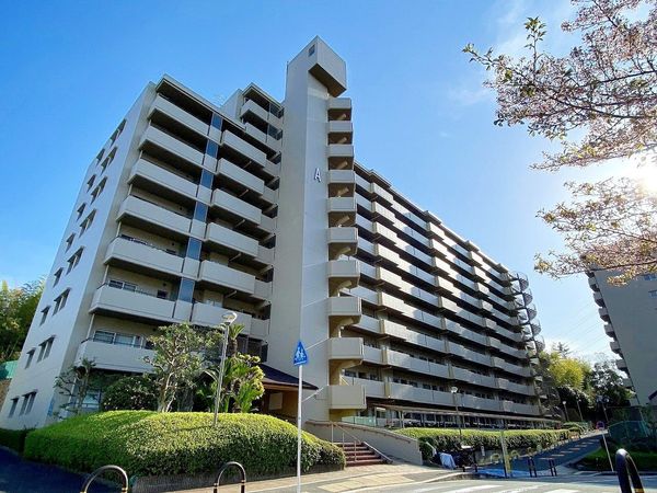 朝日プラザ千里北 A棟 外観 朝日プラザ千里北 A棟 外観