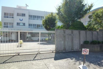 阪急東茨木ハイタウン白川高層住宅 6号棟 茨木市立白川小学校(約920m) 茨木市立白川小学校(約920m)