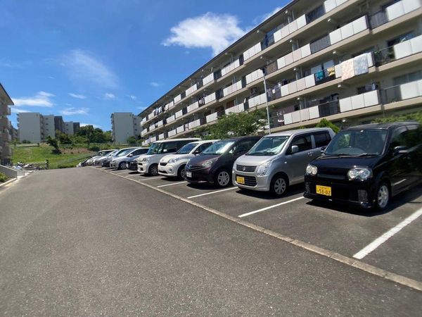 陽和台第3住宅 3号棟 駐車場 陽和台第3住宅 3号棟 駐車場