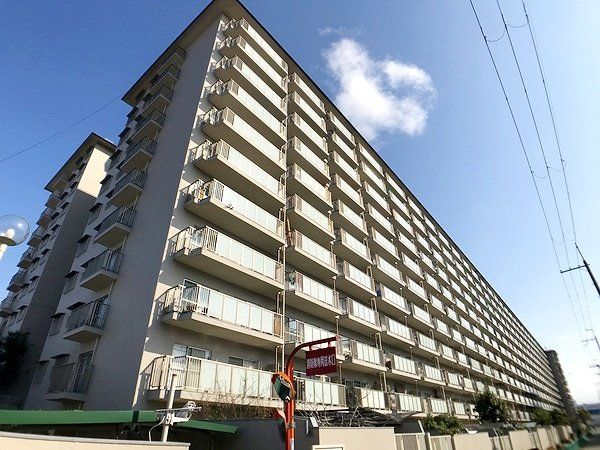 ローレルハイツ茨木総持寺 第1号棟 外観 ローレルハイツ茨木総持寺 第1号棟 外観