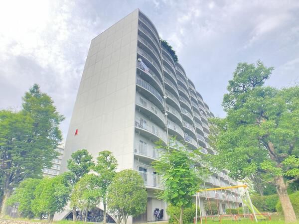 南茨木ハイタウン美沢 A棟 外観 南茨木ハイタウン美沢 A棟 外観