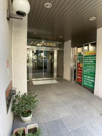 メゾン茨木西駅前 エントランス メゾン茨木西駅前 エントランス