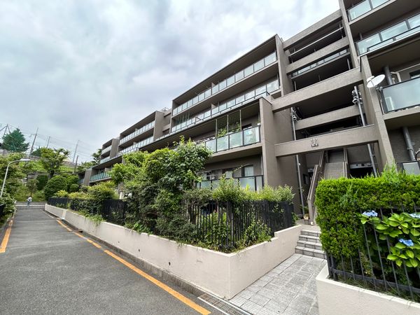 茨木南春日丘プライムタウン B棟 外観 茨木南春日丘プライムタウン B棟 外観
