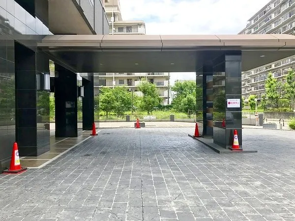 TVモニター付きインターホンやオートロックシステムが採用されており、安全な暮らしをサポートしてくれます。