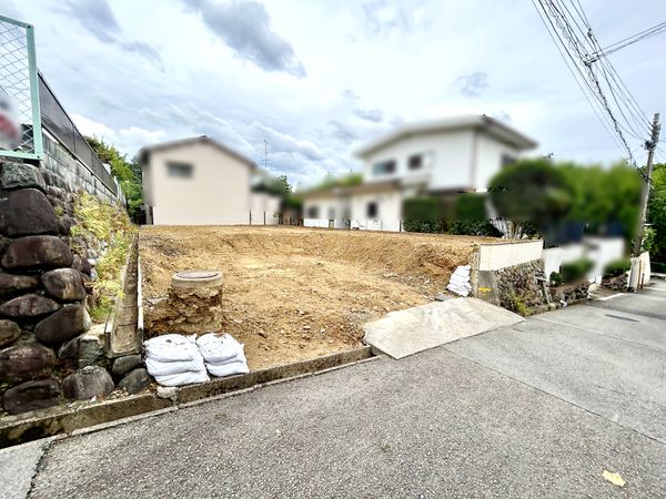 川西市松が丘町 土地 土地写真