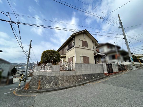 川西市萩原台東2丁目 土地 前面道路含む外観 川西市萩原台東2丁目 土地 前面道路含む外観