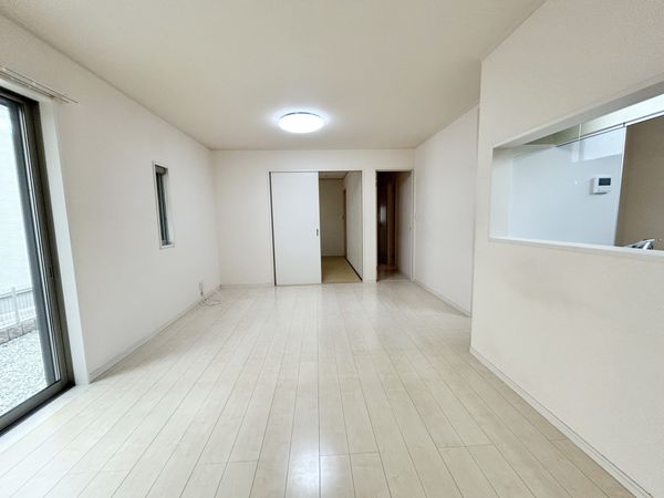 川西市清和台西1丁目 戸建 リビング 川西市清和台西1丁目 戸建 リビング