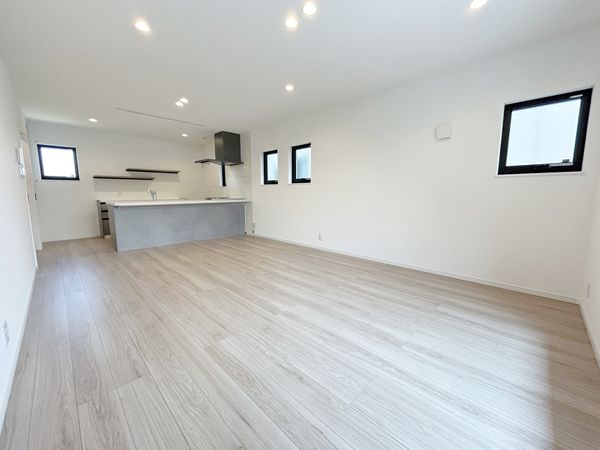 川西市加茂3丁目 戸建 リビング 川西市加茂3丁目 戸建 リビング