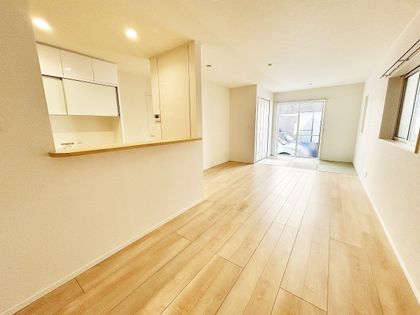 池田市豊島南1丁目 戸建 リビング