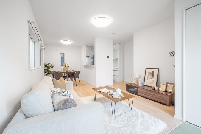 池田市豊島南1丁目 戸建 リビング