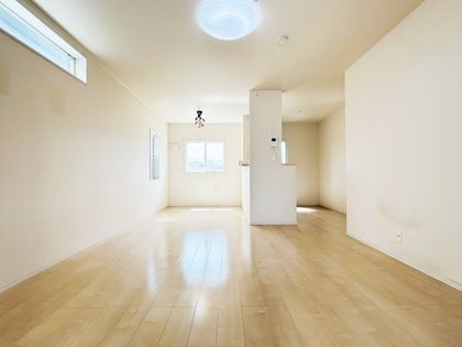 川西市東畦野5丁目 戸建 リビング