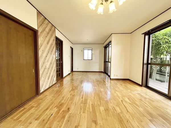 川西市鴬が丘 戸建 リビング 川西市鴬が丘 戸建 リビング