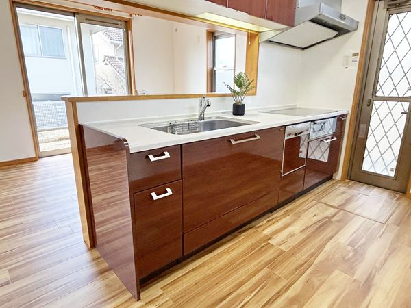 川西市美山台(阪急日生ニュータウン) 戸建 キッチン