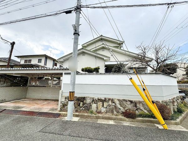 川西市清和台東2丁目 戸建 外観