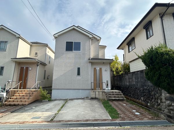 川西市緑が丘1丁目【戸建】 外観