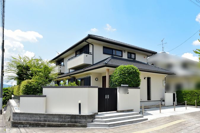 川西市美山台1丁目【戸建】 外観 川西市美山台1丁目【戸建】 外観