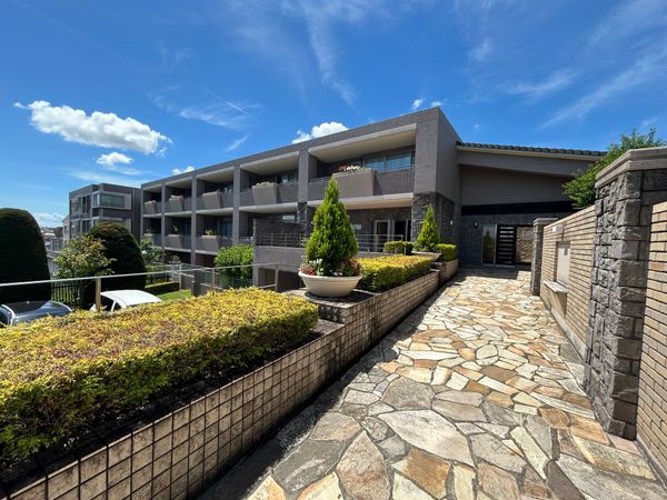 雲雀丘花屋敷ガーデンハウス 庭 雲雀丘花屋敷ガーデンハウス 庭