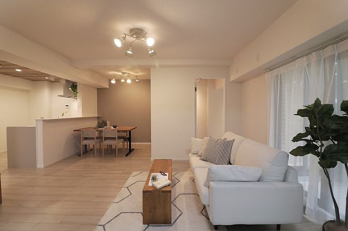 インペリアル池田城山町 リビング インペリアル池田城山町 リビング