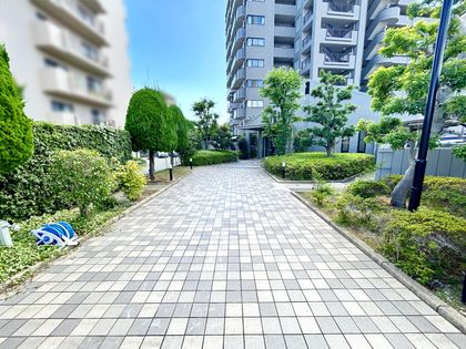ドミネ花屋敷 エントランス エントランス