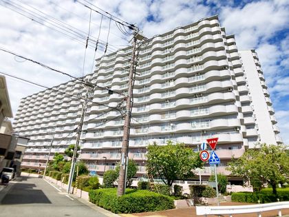 シャンテ川西 5号棟 外観