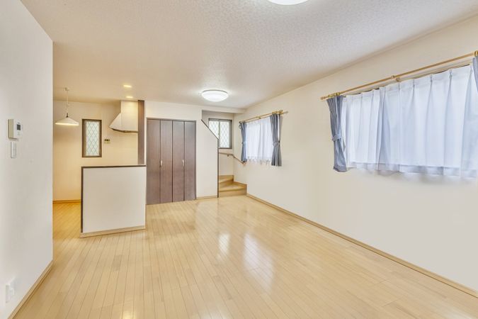 宝塚市安倉西二丁目【戸建】 リビング 宝塚市安倉西二丁目【戸建】 リビング
