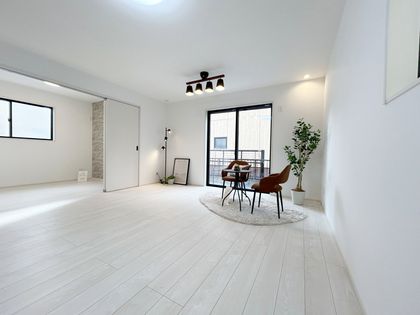 宝塚市御殿山4丁目【新築戸建】 リビング