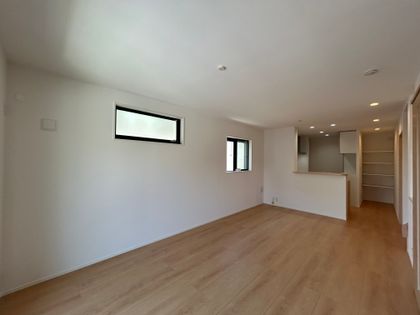 宝塚市仁川高丸2丁目【新築戸建】 リビング