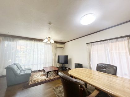 西宮市北六甲台1丁目【戸建】 リビング